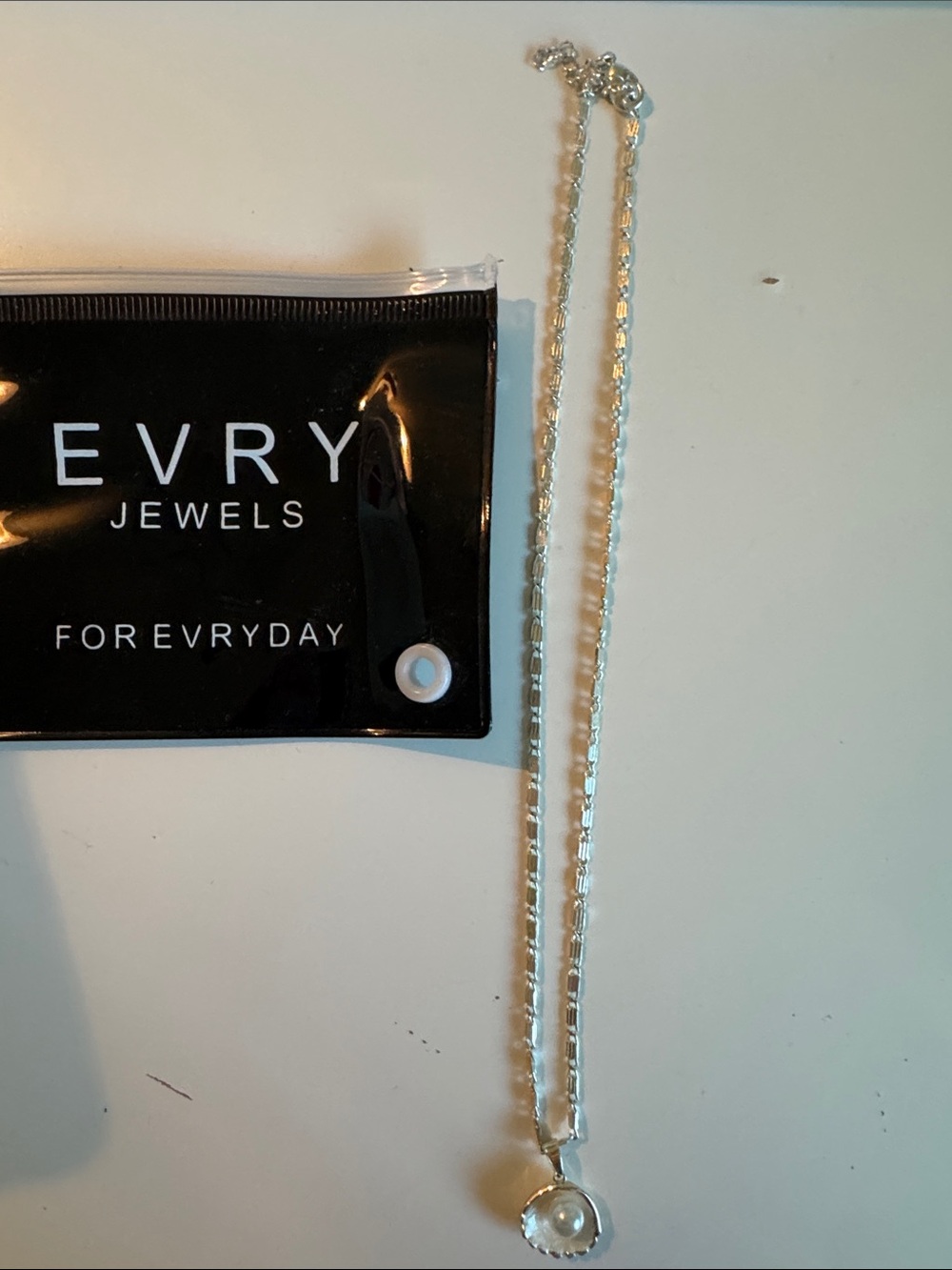 EVRY Jewels Silver Seashell Pearl Necklace